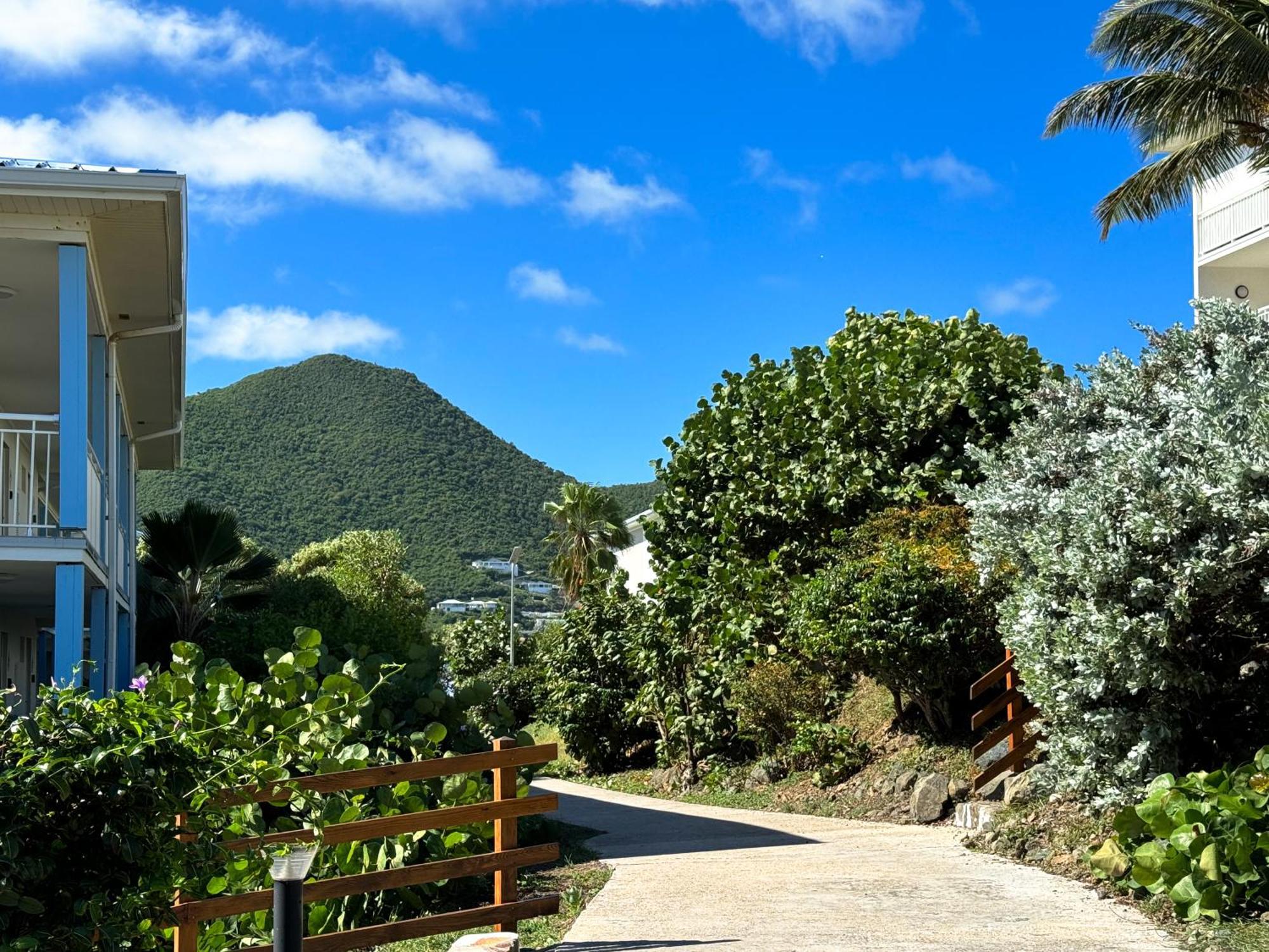 Top Floor Unit 520 Ft2 - 48 M2 With Stunning Dominant View On Ocean, St Barth, Orient Bay Cul de Sac Exterior photo