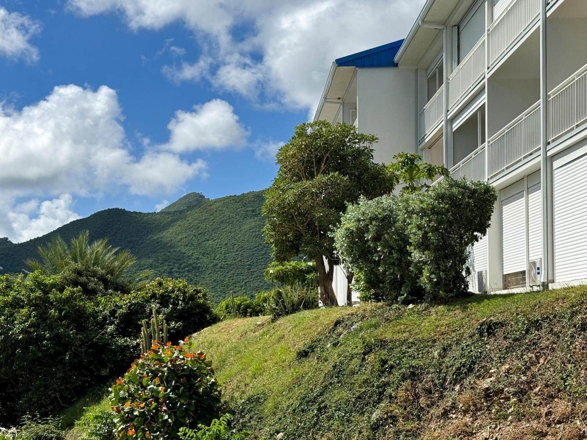 Top Floor Unit 520 Ft2 - 48 M2 With Stunning Dominant View On Ocean, St Barth, Orient Bay Cul de Sac Exterior photo