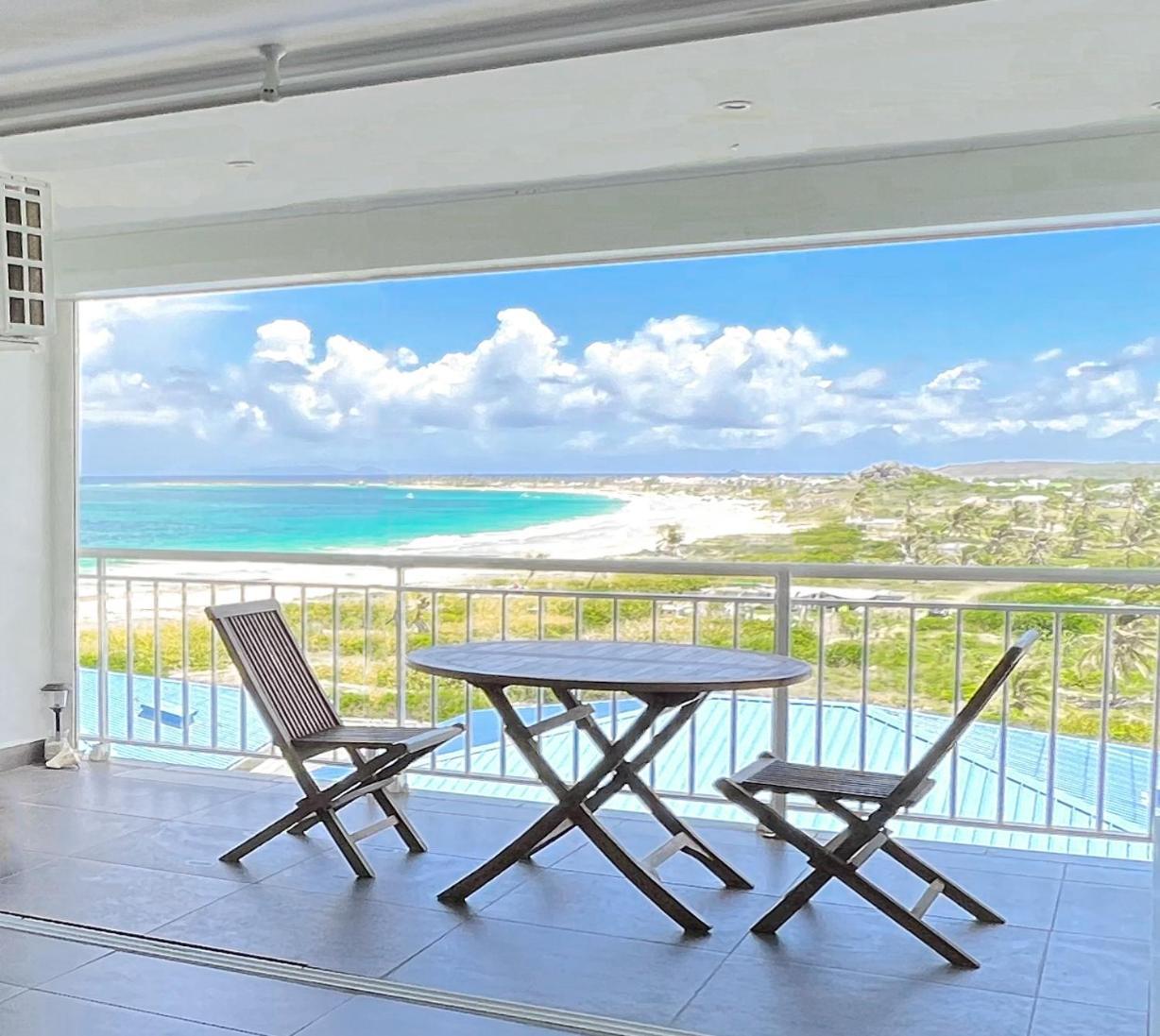 Top Floor Unit 520 Ft2 - 48 M2 With Stunning Dominant View On Ocean, St Barth, Orient Bay Apartment Cul de Sac Exterior photo